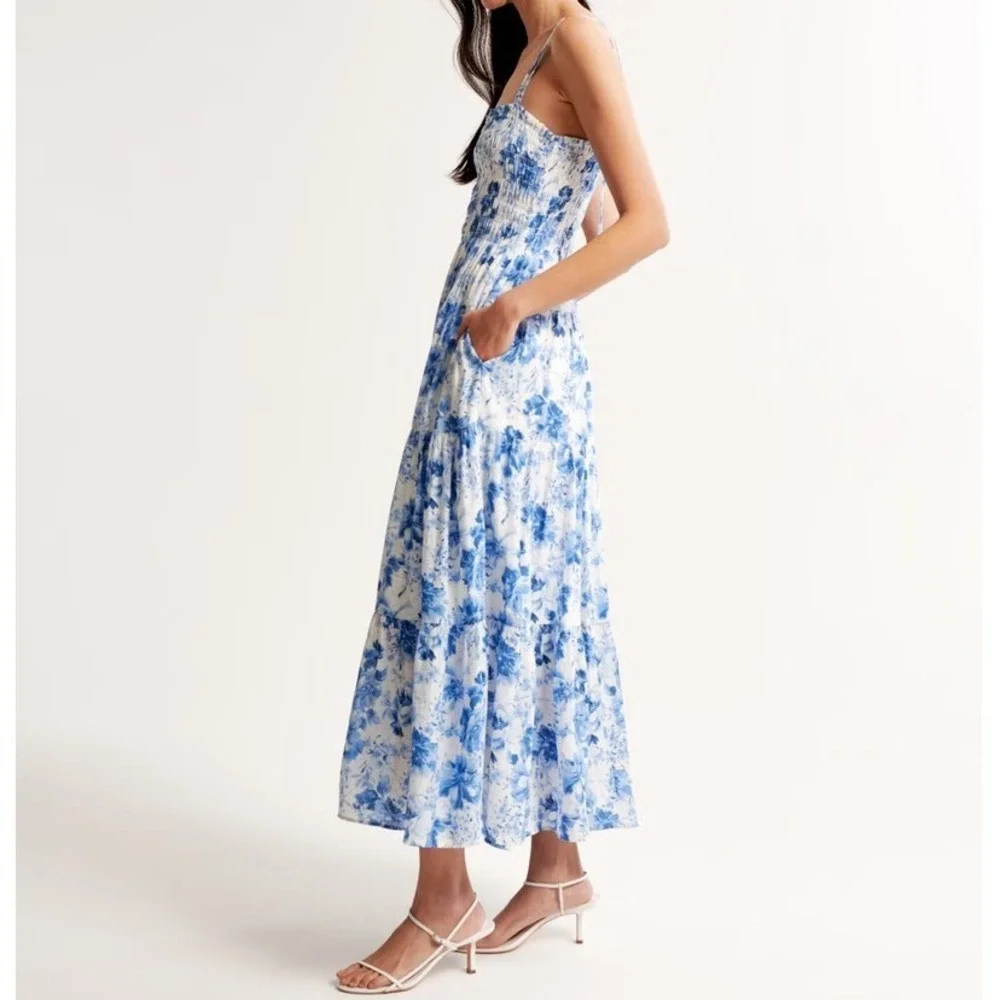 Abercrombie & Fitch smocked bodice